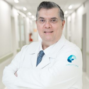 Dr. Ricardo Caponero